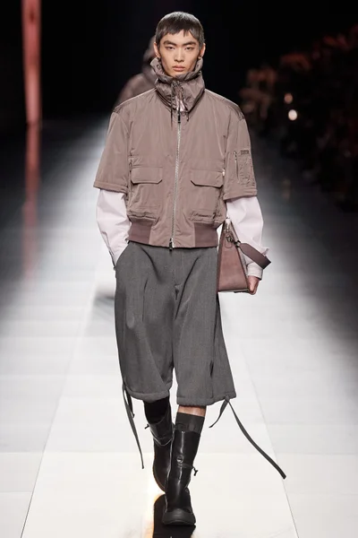 Look 53